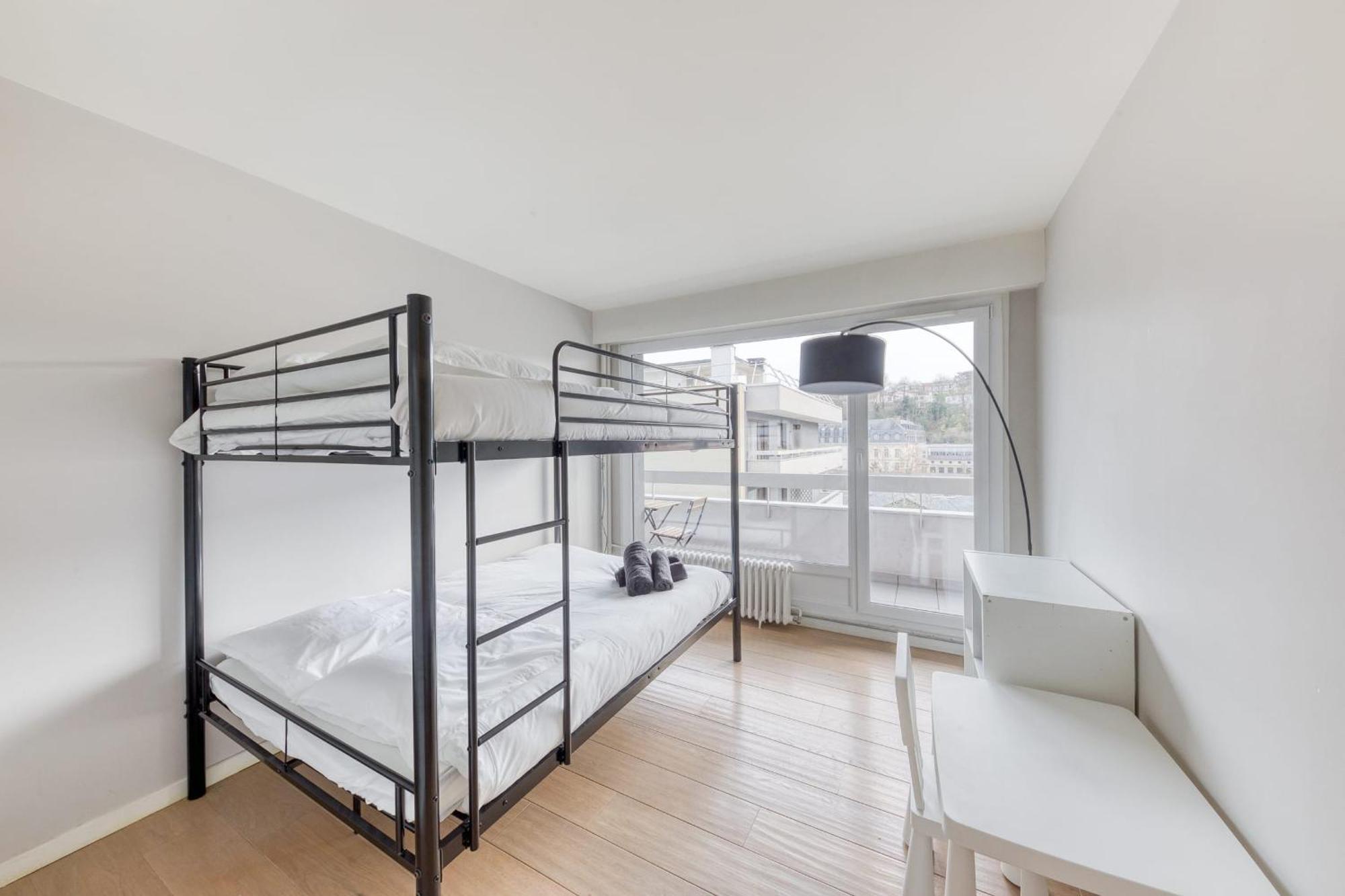 Grand Appartement Spacieux - Proche Paris Севр Экстерьер фото