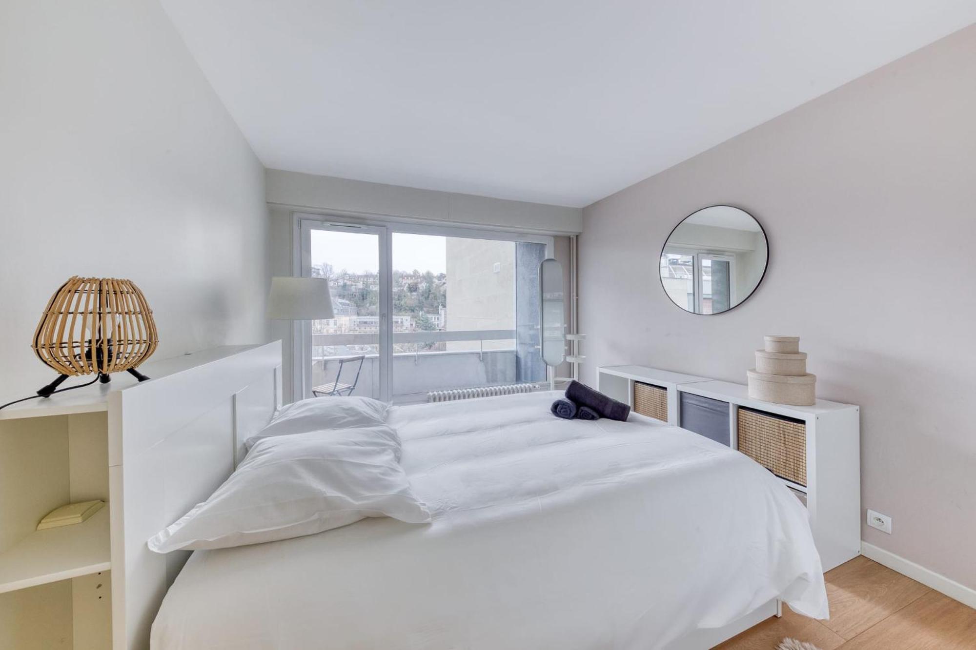Grand Appartement Spacieux - Proche Paris Севр Экстерьер фото